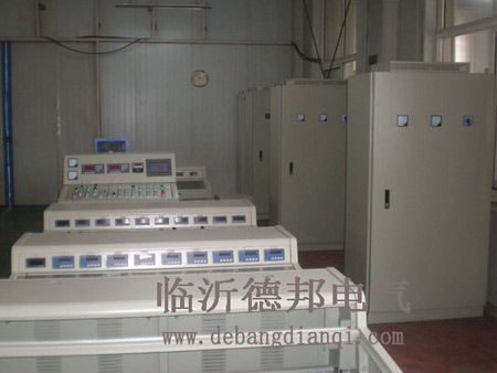 PLC、觸摸屏控制系統(tǒng)212